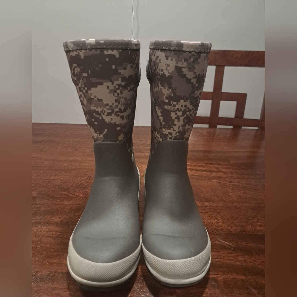 Western Cheif Digi Camo Neoprene Charcoal Boots